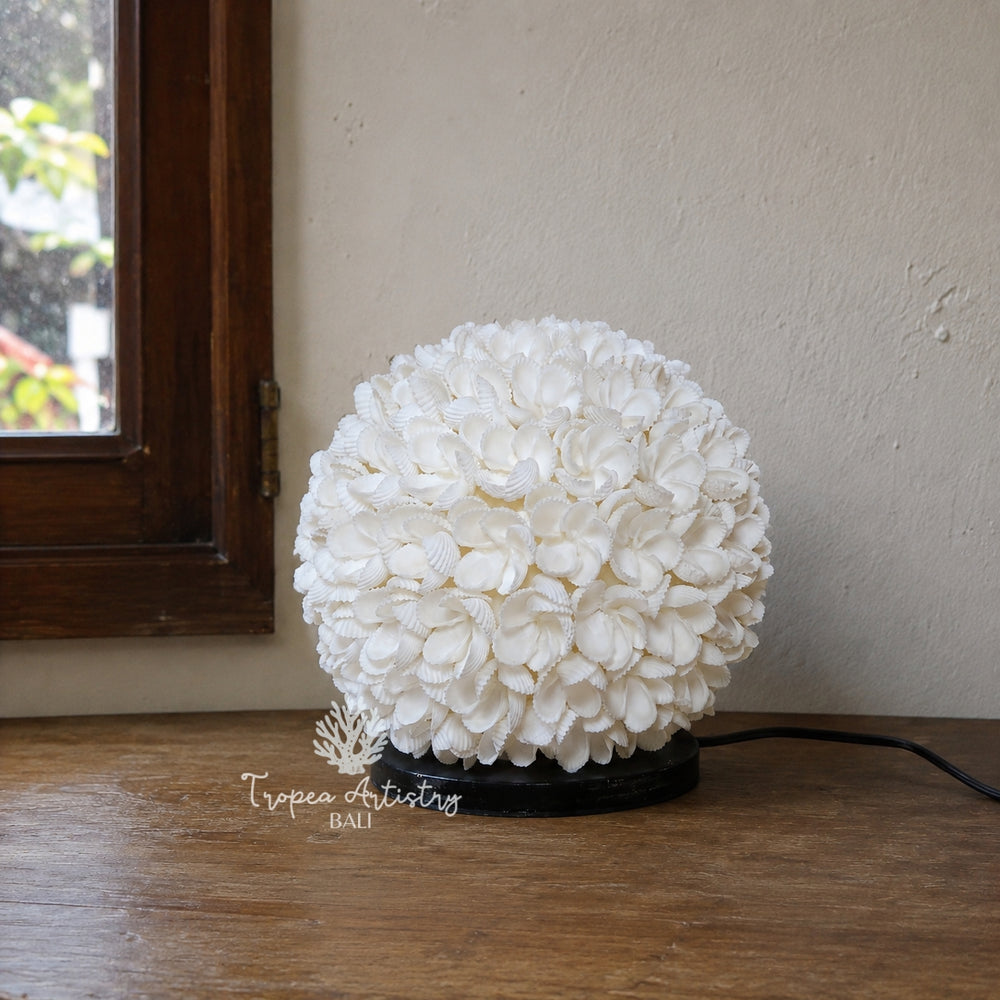 Round Seashell Bloom Bedside Lamp